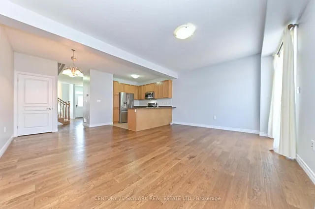 Additional image 12 of 94 Charleswood Cres