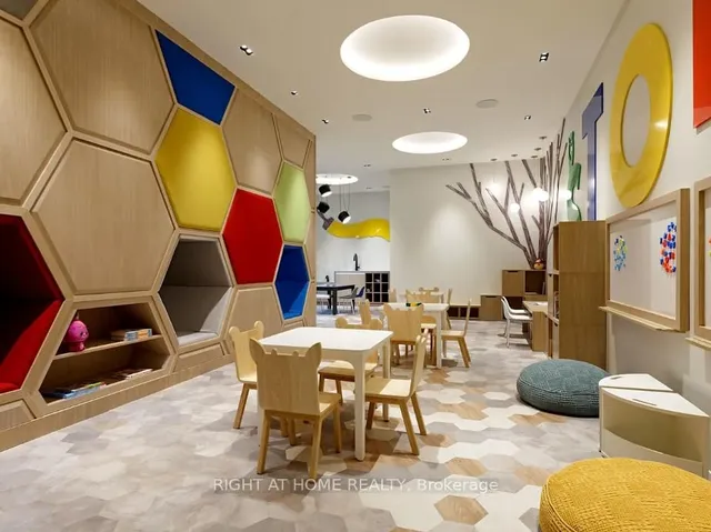 Additional image 19 of 10 Eva Rd Unit 507