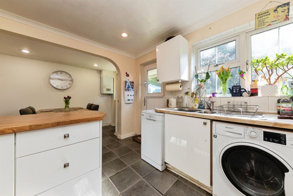 Additional image 5 of Hollybush Lane, Welwyn Garden City