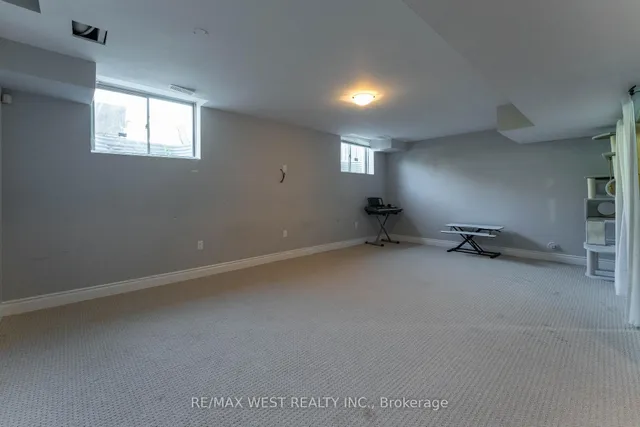 Additional image 28 of 71 Sexton Cres