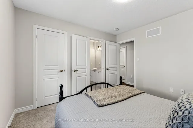 Additional image 32 of 225 Skinner Rd