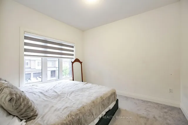 Additional image 38 of 114 Adventura Rd