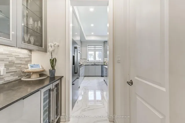 Additional image 5 of 30 Marvin Ave