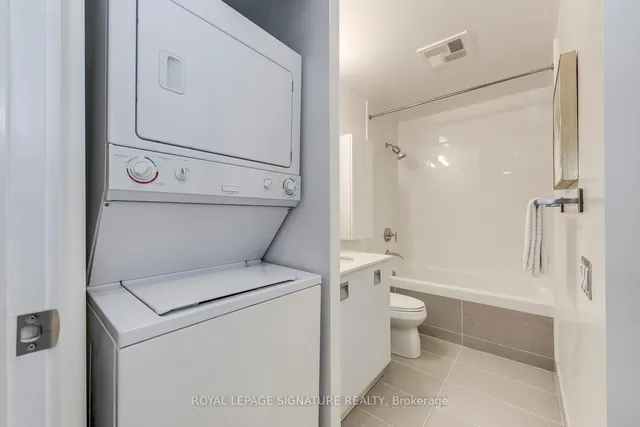 Additional image 31 of 33 Charles St Unit 3001