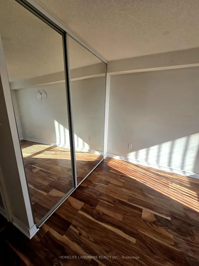 Additional image 5 of 350 Seneca Hill Dr Unit 1005