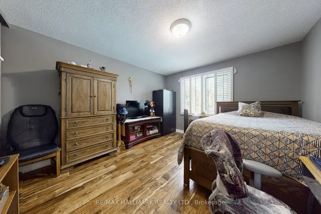 Additional image 26 of 33 Parkside Dr