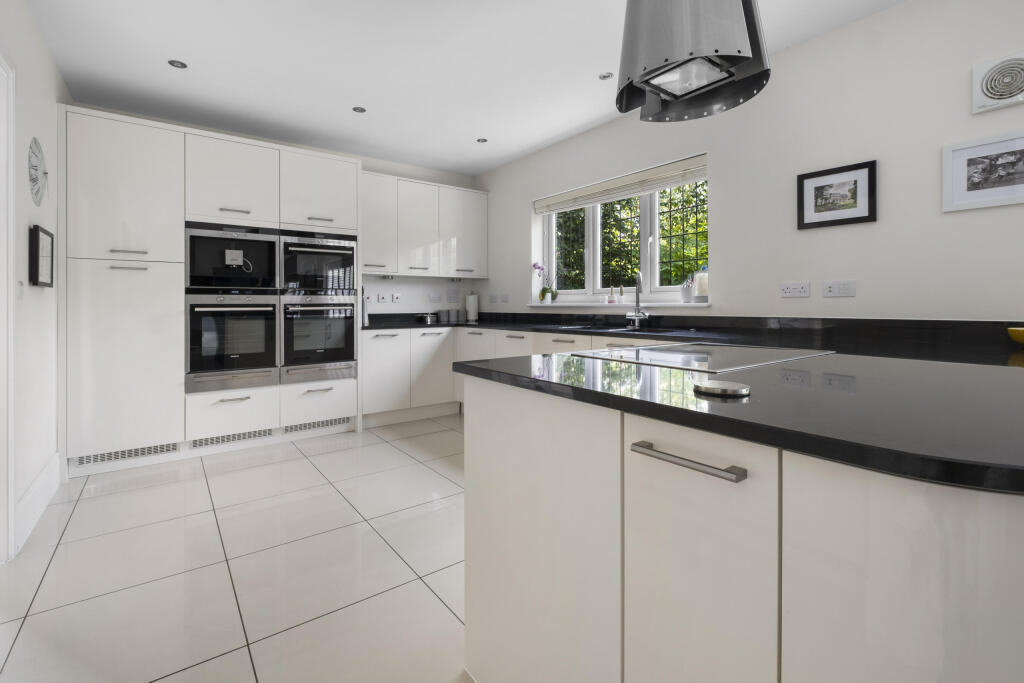 Additional image 4 of Norris Close, Bromsgrove B60 3SJ