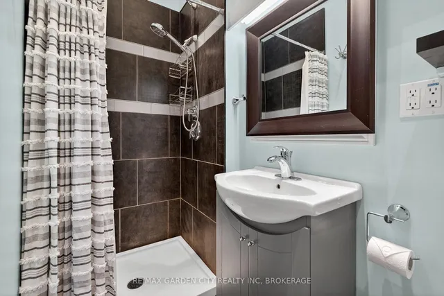 Additional image 20 of 133 Connaught Ave