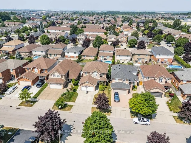 Additional image 42 of 66 Foxtrot Dr