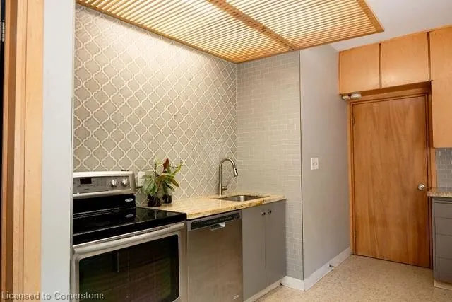 Additional image 17 of 90 Winston Ave