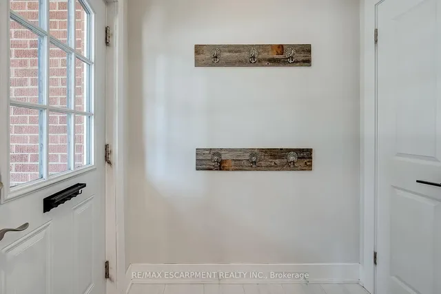 Additional image 6 of 2061 Halton Pl