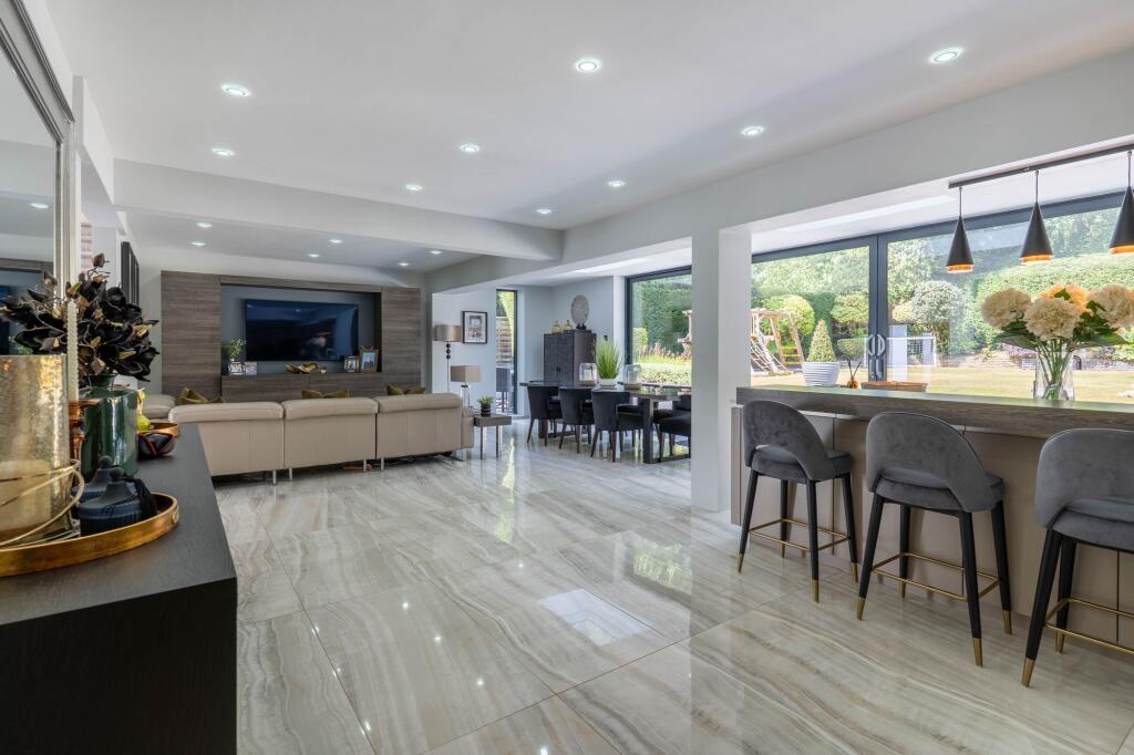 Additional image 36 of Plymouth Road, Barnt Green, B45