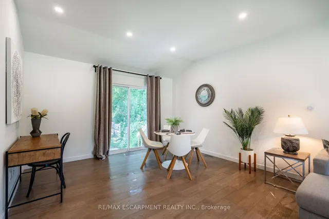 Additional image 10 of 70 Flamboro St