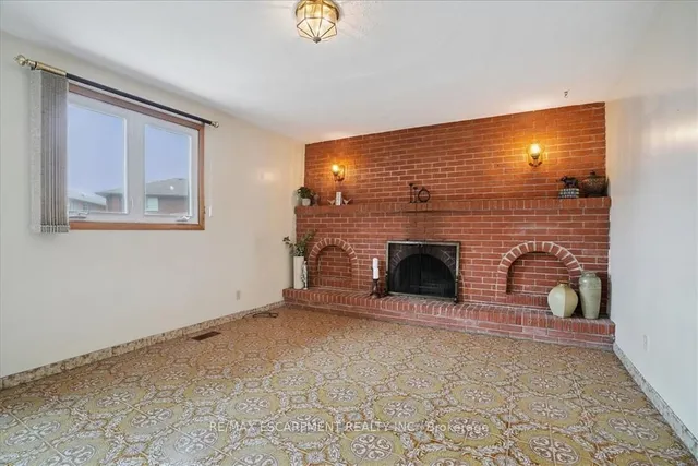 Additional image 27 of 100 Taymall St