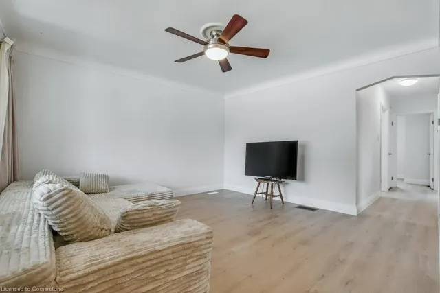 Additional image 8 of 111 Castlefield Dr