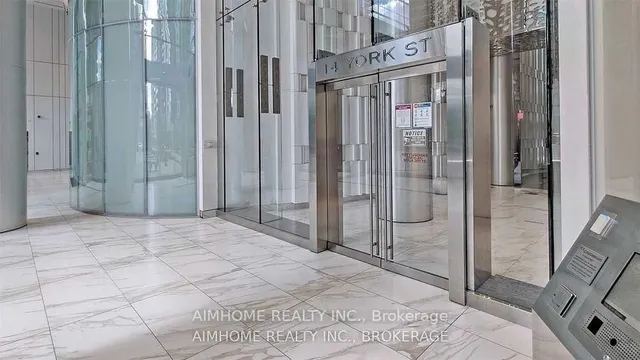 Additional image 3 of 14 York St Unit 5205