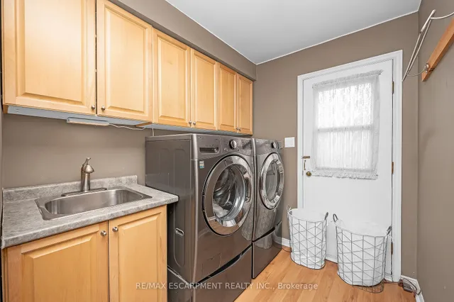 Additional image 18 of 1355 Edgeware Rd