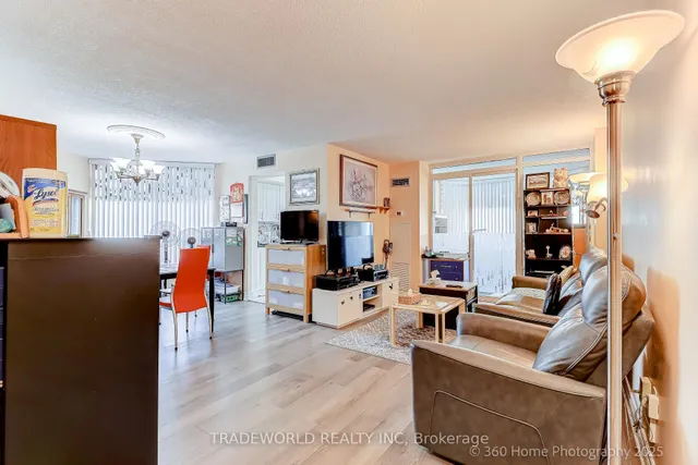 Additional image 5 of 330 Alton Towers Circ Unit 1112