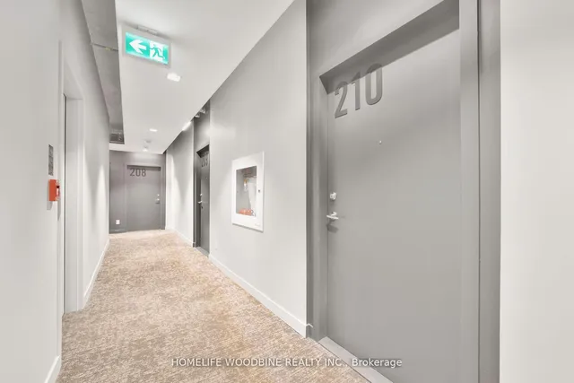 Additional image 3 of 7 Smith Cres Unit 210