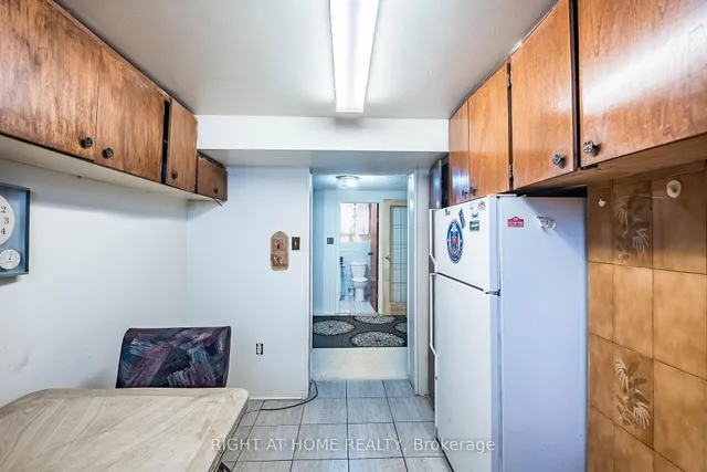 Additional image 33 of 233 Faywood Blvd