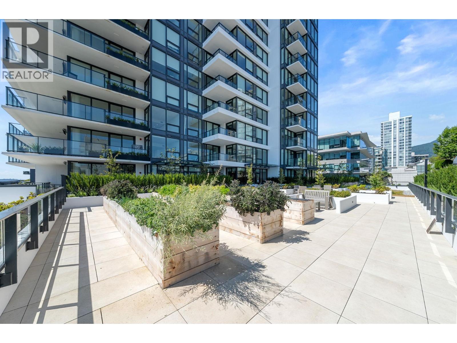 612 135 E 13TH STREET|North Vancouver, British Columbia V7L0J8