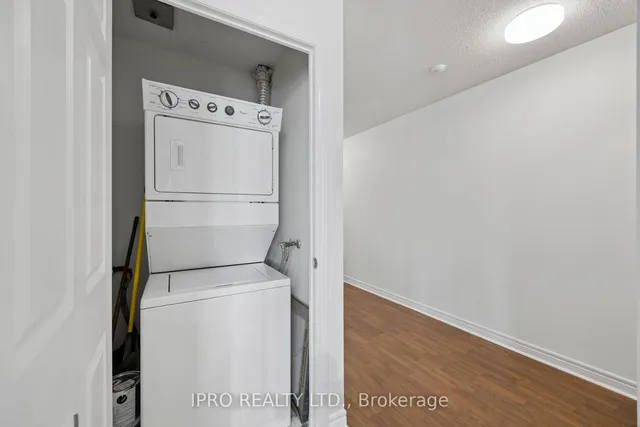 Additional image 28 of 225 Wellesley St Unit 1203