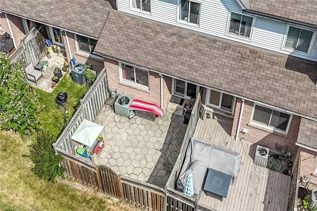 Additional image 39 of 26 Moss Blvd Unit 24