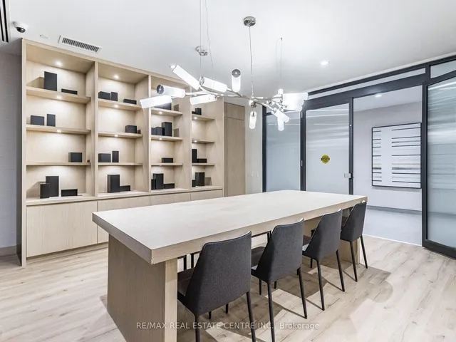 Additional image 17 of 215 VETERANS Dr Unit 211