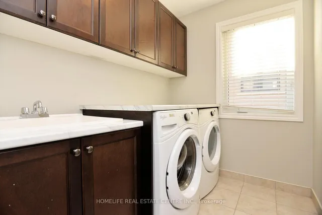 Additional image 37 of 71 Villadowns Tr