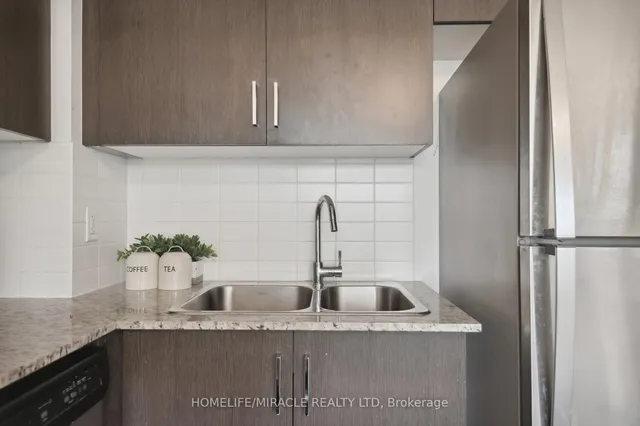 Additional image 11 of 80 Esther Lorrie Dr Unit 607