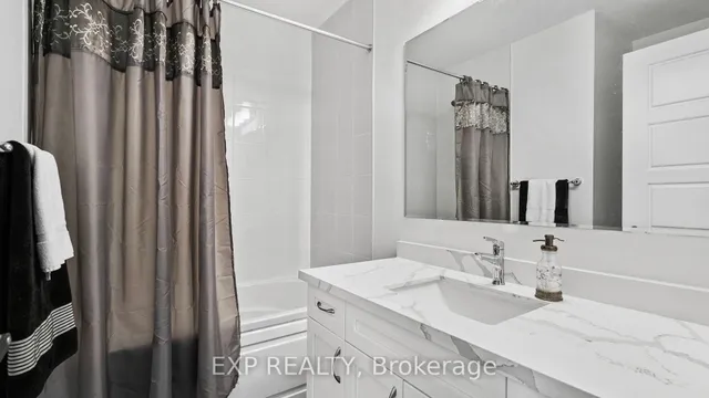 Additional image 12 of 732 Aspen Terr