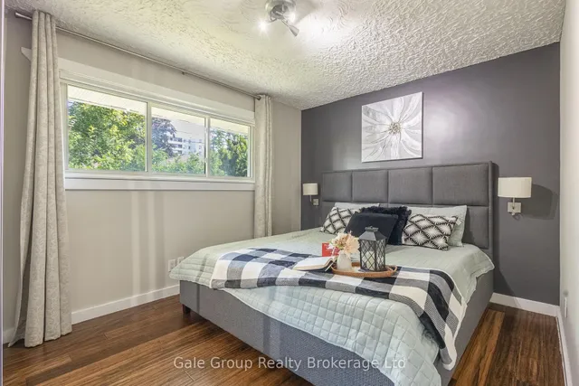 Additional image 24 of 15 Kelvin Crt