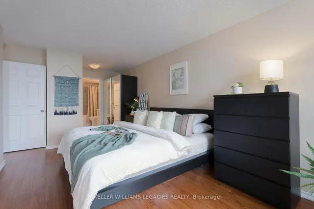 Additional image 19 of 7 Bishop Ave Unit 1601