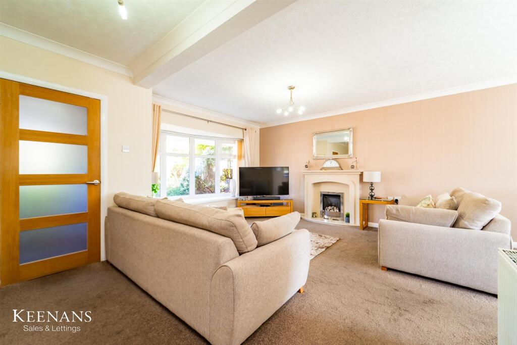 Additional image 4 of Windsor Close, Read