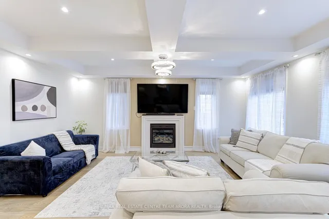 Additional image 16 of 17 Frost St