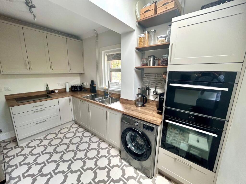 Additional image 8 of Manor Road, Yeovil, BA20