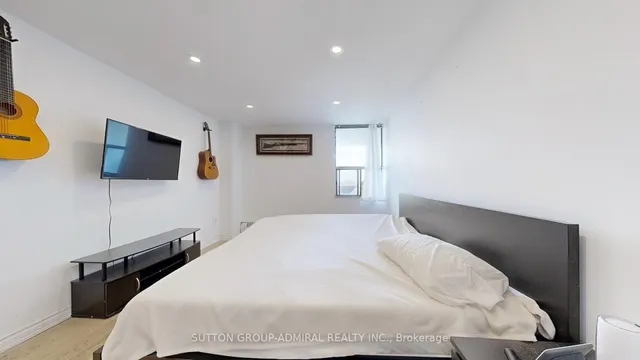 Additional image 18 of 25 Sunrise Ave Unit 1603