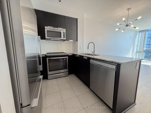 Additional image 18 of 55 Eglinton Ave Unit 2001