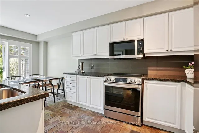 Additional image 18 of 5427 Lakeshore Rd Unit 4