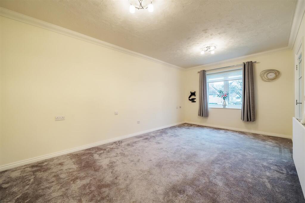 Additional image 4 of Woolmans Lodge, Shirley, Solihull