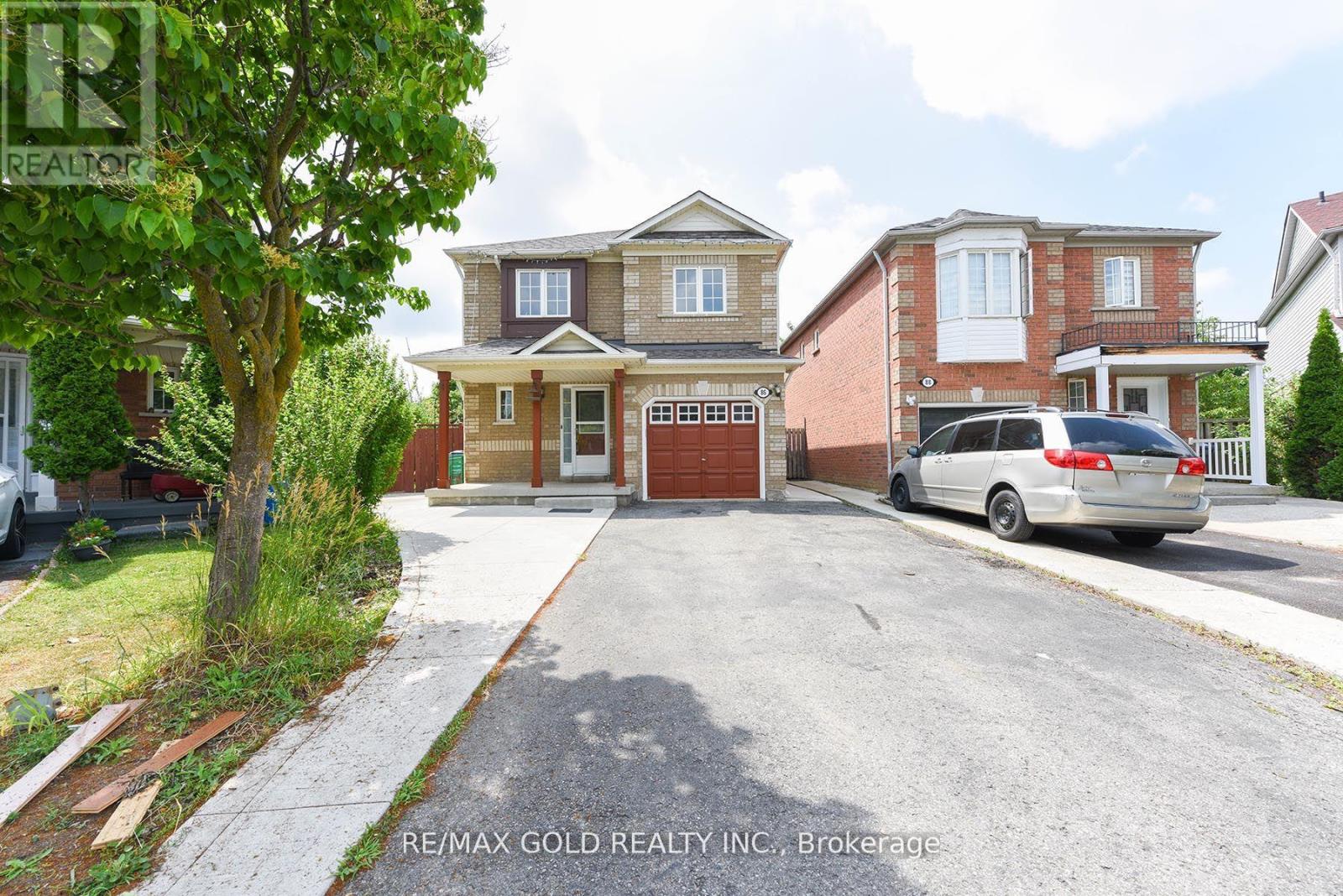 86 CHARLESWOOD CIRCLE|Brampton (Fletcher's Meadow), Ontario L7A1Z1