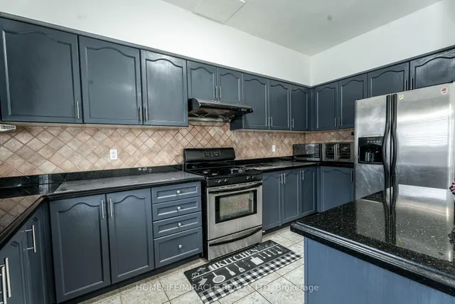 Additional image 16 of 16 Signet Crt