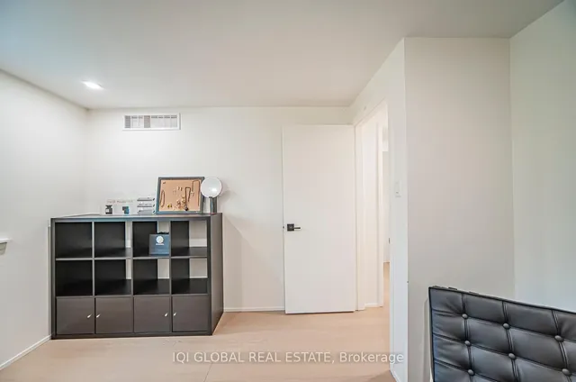 Additional image 39 of 1270 Gainsborough Dr Unit 72