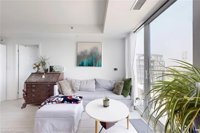 Additional image 15 of 3210 Dakota Common Common Unit A814