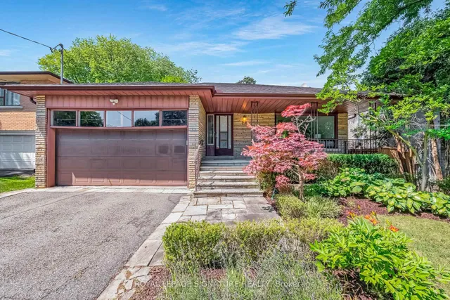 24 Ealing Dr