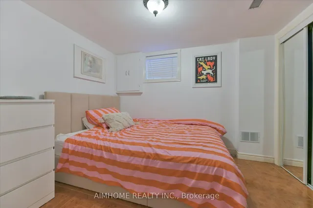 Additional image 24 of 382 Blackthorn Ave