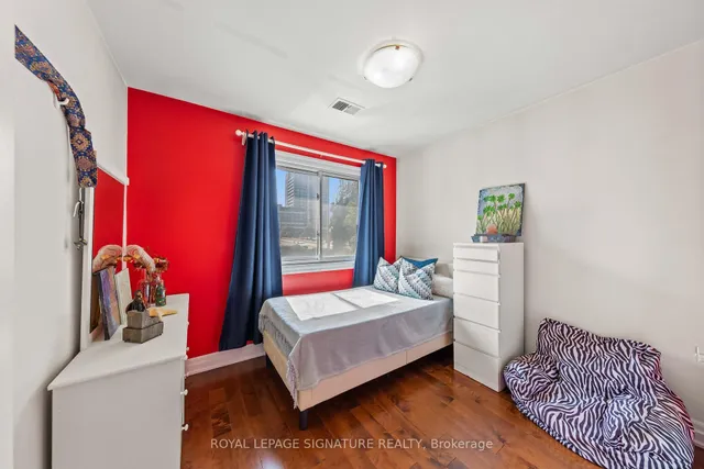 Additional image 25 of 2 Guytoi Crt