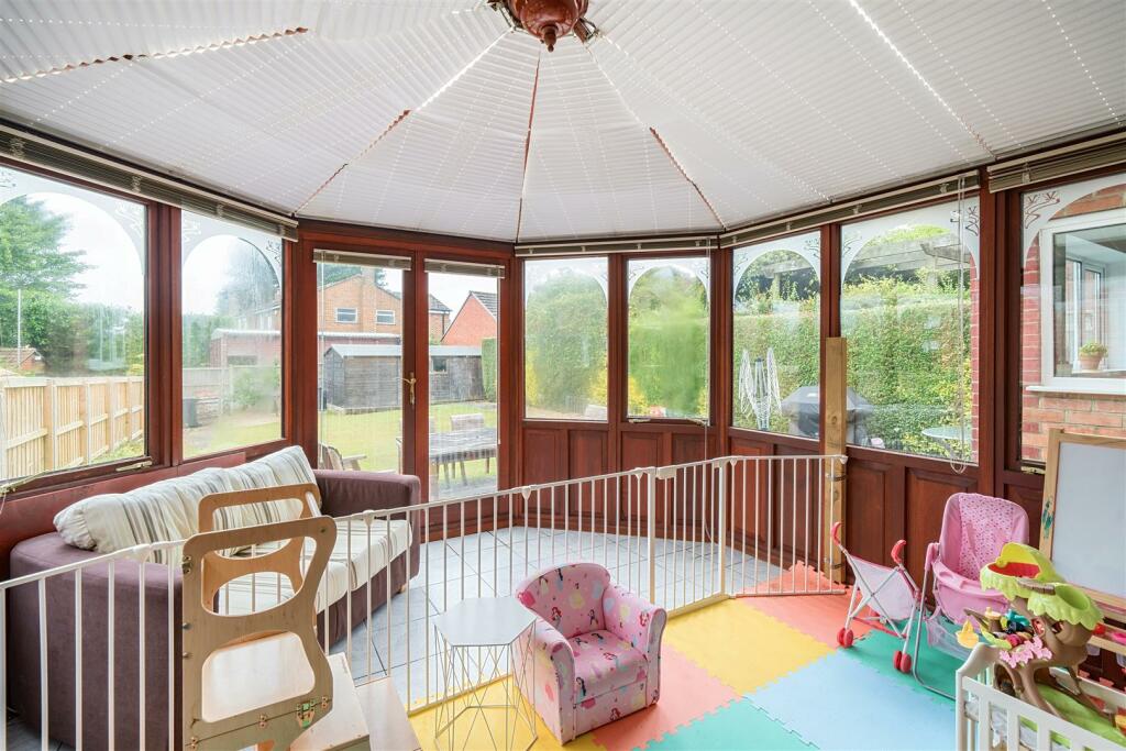 Additional image 10 of Grove Avenue, Yeovil