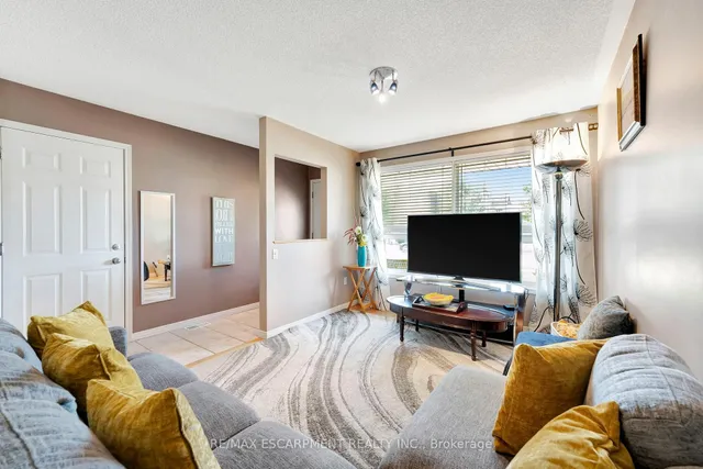 Additional image 5 of 39 Marilyn Crt