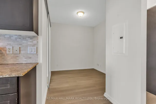 Additional image 19 of 105 The Queensway Ave Unit 1115